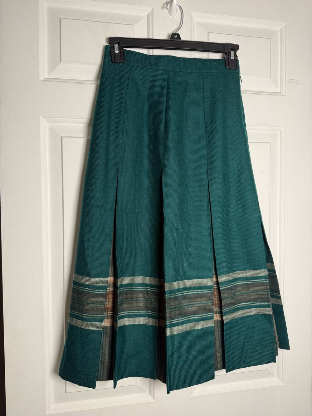 VTG The Scotch House Wool Green Box Pleat Midi Skirt Waist 26” Hidden Plaid